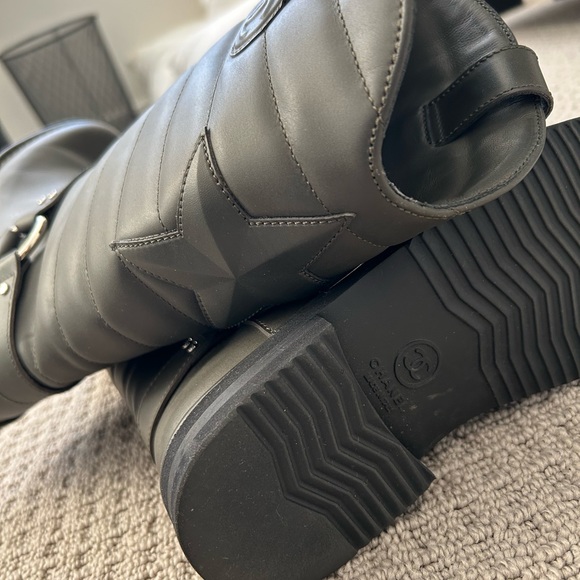 CHANEL boots - Picture 5 of 5